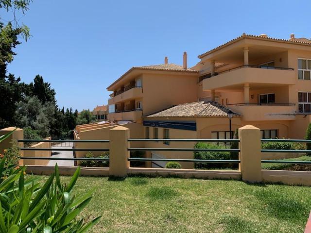 Golf&Beach .Apto 2 Bedroom Santa Maria Golf Marbella Exteriör bild